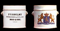 Poseleine potje. De verpakking van Goulmy's Nederlansch Vleesch-Extract(Geconcentreerde Bouillon).
Bron. M.Goulmy