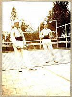 Tennisbaan achter Dorothea oord.De eerste tennisbaan van Rosmalen..